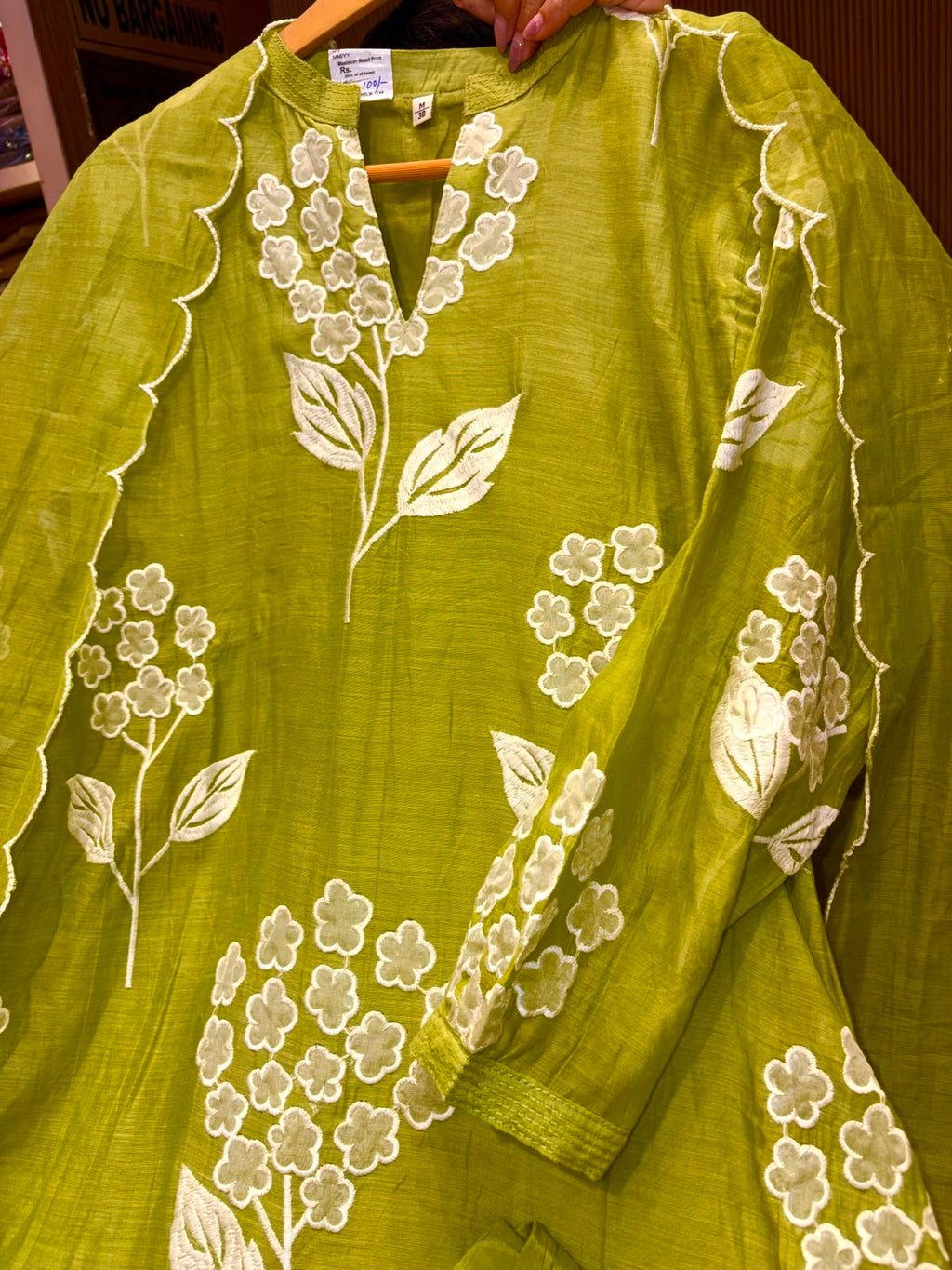 Alia Bhatt Inspired Parrot Green Suit – Pure Mul Chanderi
