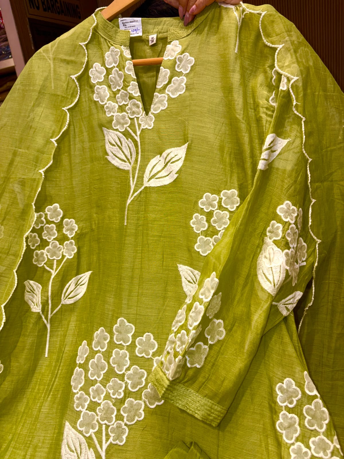 Alia Bhatt Inspired Parrot Green Suit – Pure Mul Chanderi