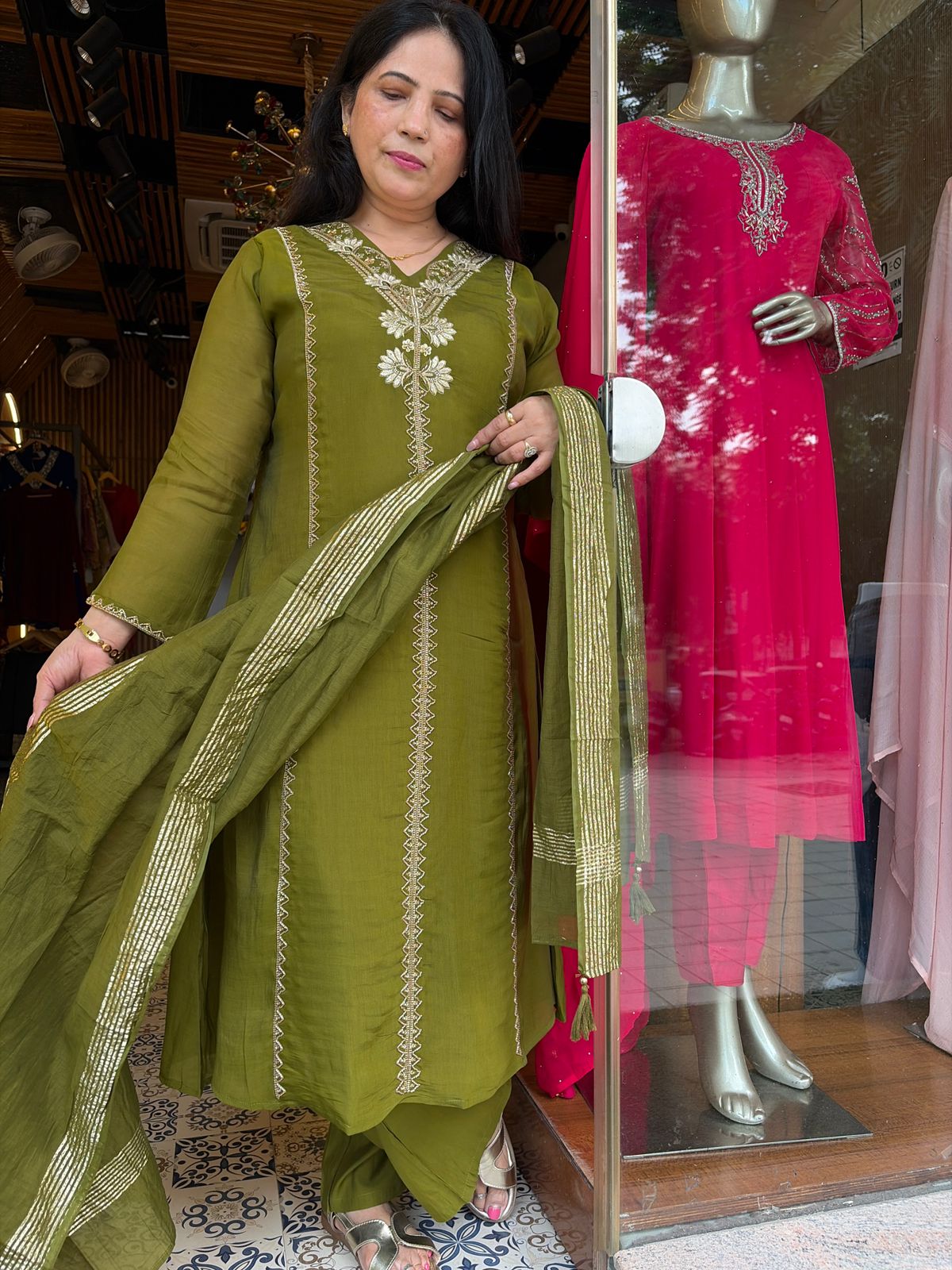 Glass Muslin Suit – Mehandi Green & Rama Green